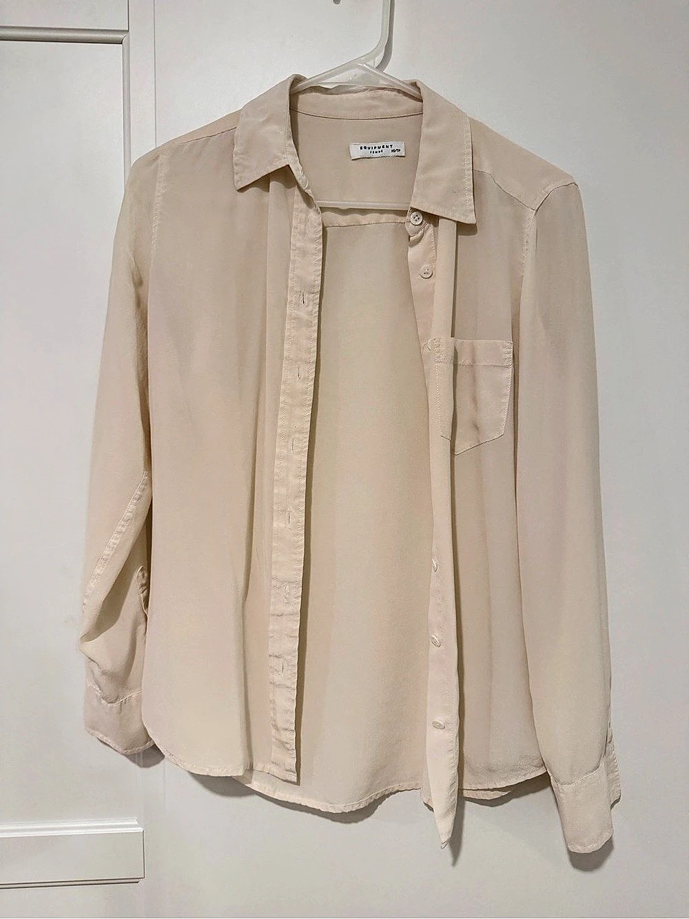 Equipment Slim Signature Silk Shirt Cream XS